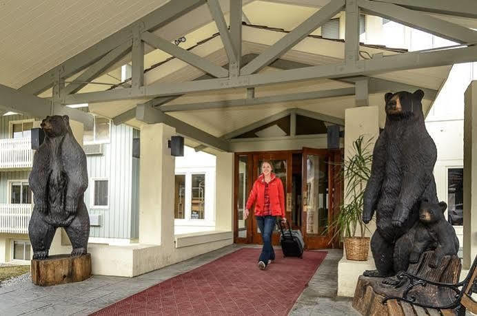 The Black Bear Lodge At Stratton Mountain Resort Exterior foto